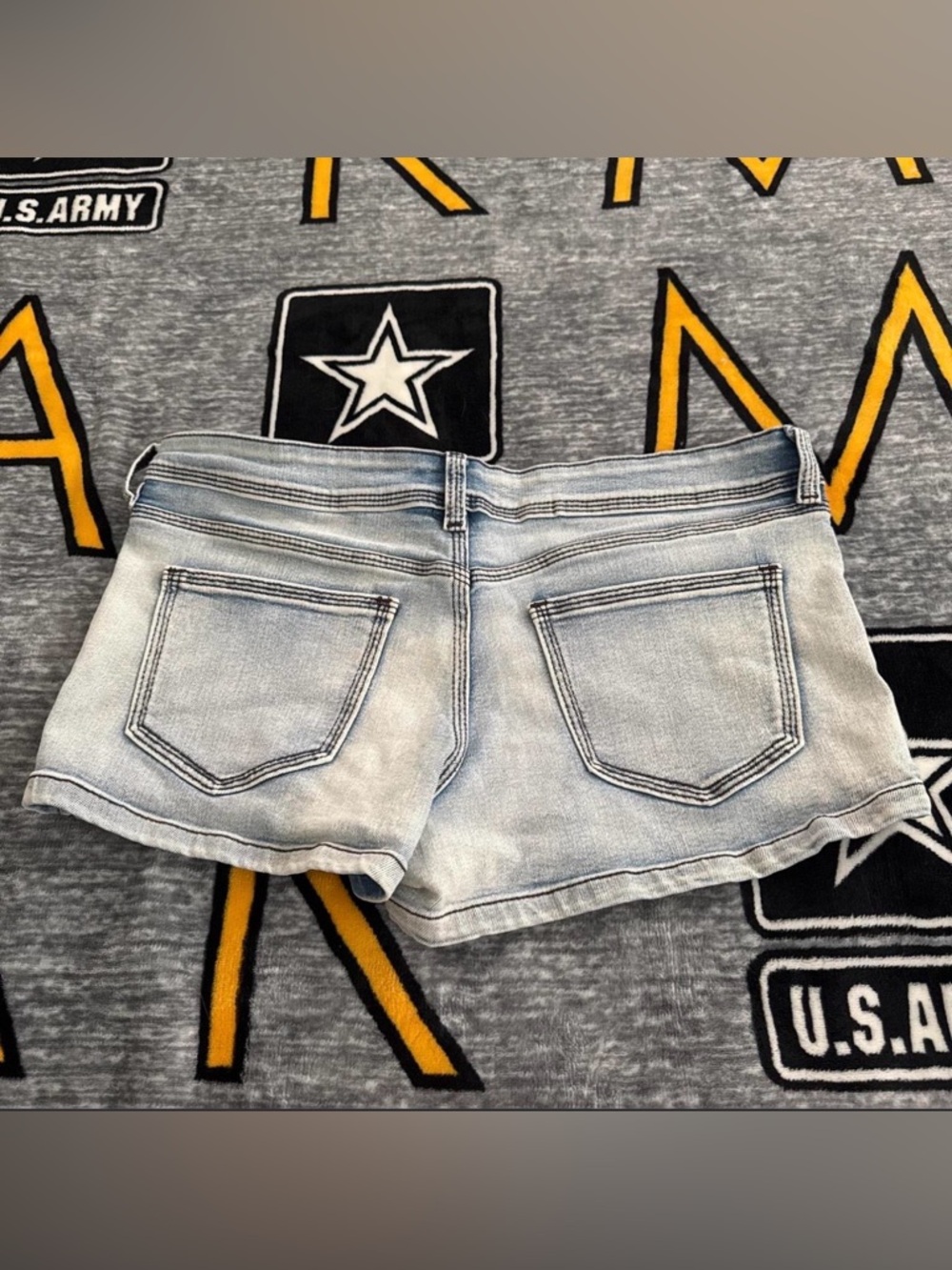 Light Wash Denim Women’s Shorts - Casual Summer Style